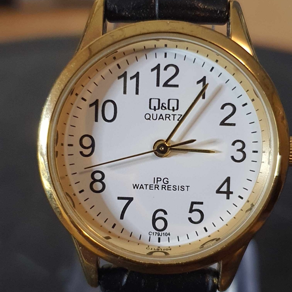 Q&Q Goldtone Leather Easy Reader Women's Watch